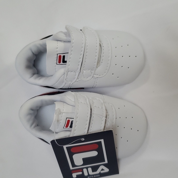 Fila size 1 baby shoes - Picture 3 of 5